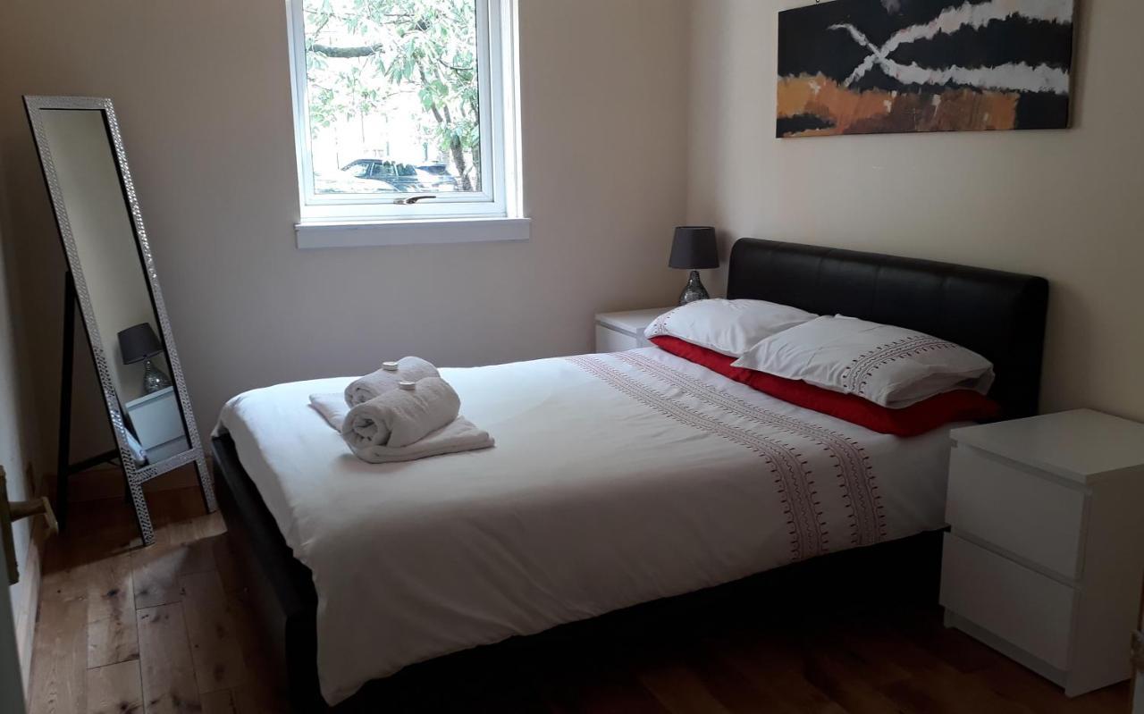 Bright City Centre House - Private Garden & Parking! Βίλα Γλασκώβη Εξωτερικό φωτογραφία