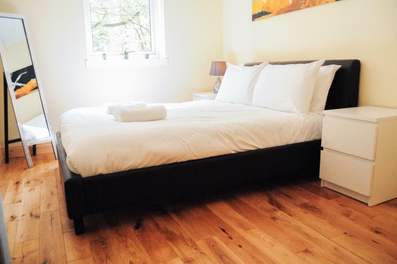 Bright City Centre House - Private Garden & Parking! Βίλα Γλασκώβη Εξωτερικό φωτογραφία