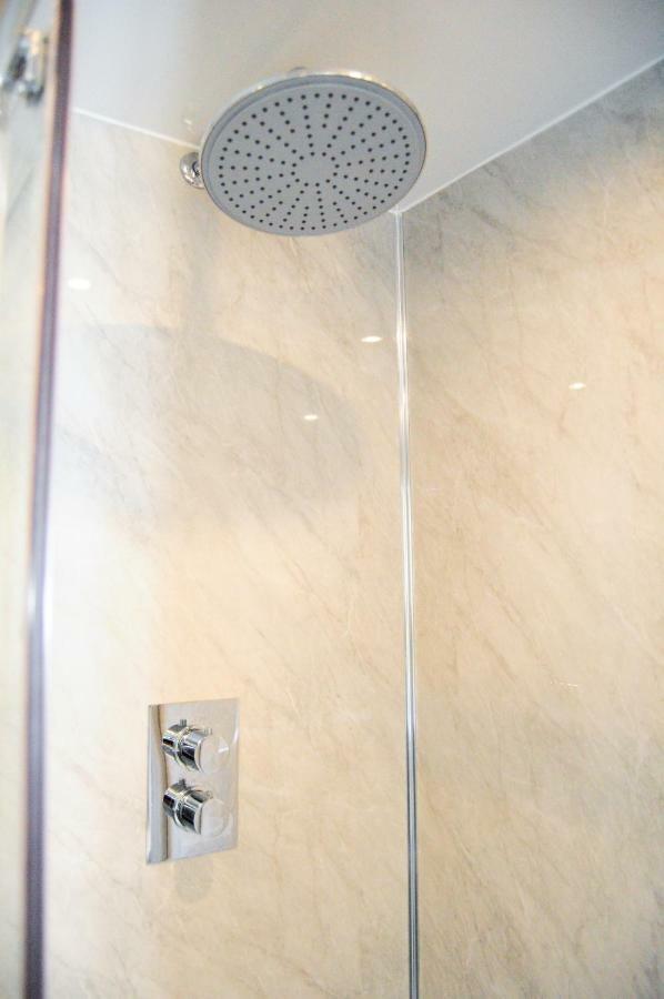 Bright City Centre House - Private Garden & Parking! Βίλα Γλασκώβη Εξωτερικό φωτογραφία