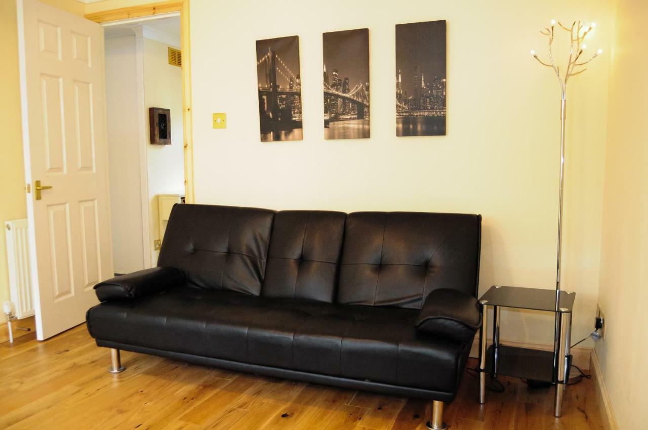 Bright City Centre House - Private Garden & Parking! Βίλα Γλασκώβη Εξωτερικό φωτογραφία